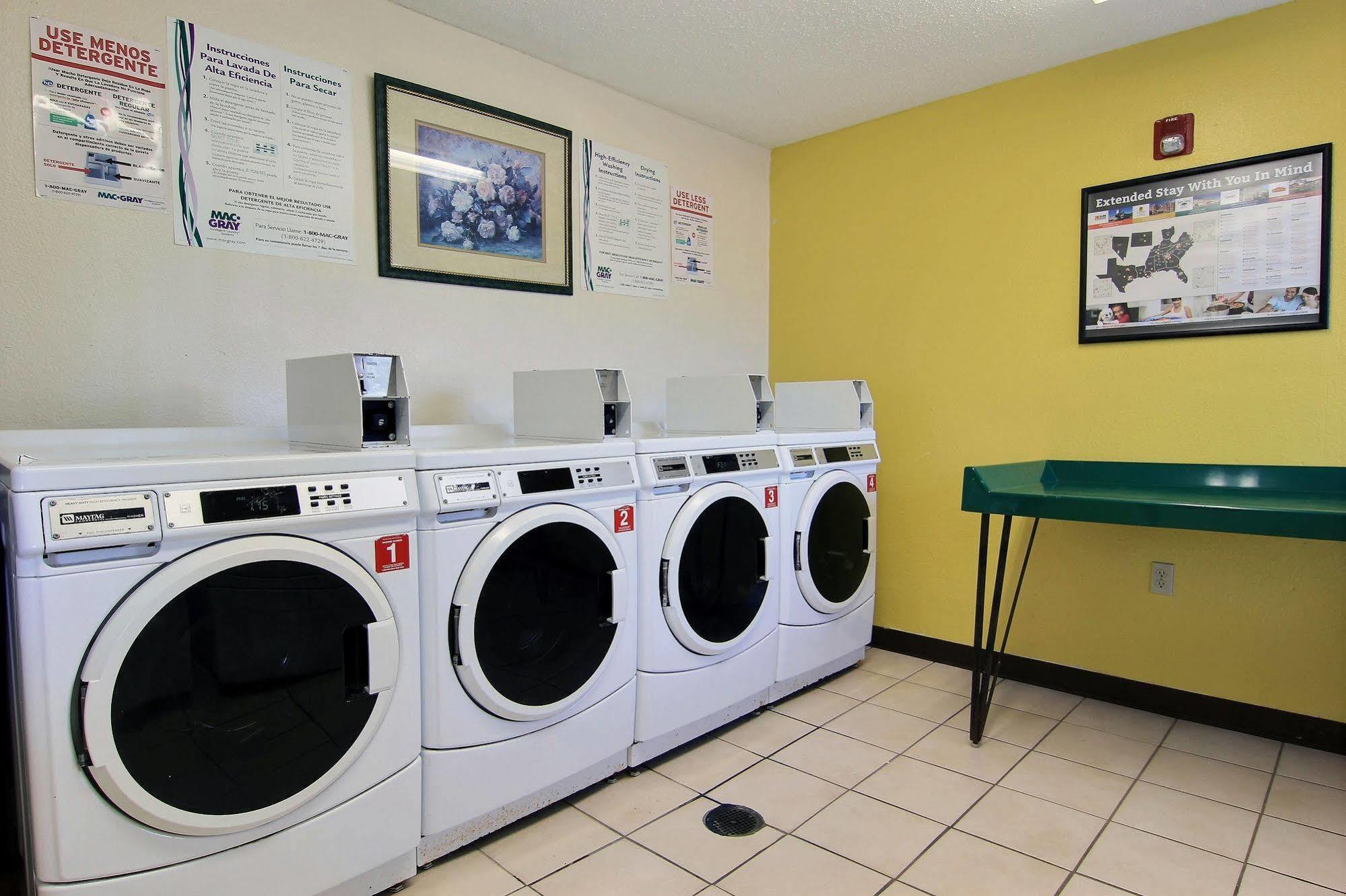Intown Suites Extended Stay Select Corpus Christi Tx Екстер'єр фото